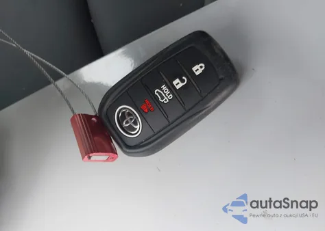 2023 Toyota Corolla Cross Xle z USA, uszkodzony, nr VIN 7MUDAAAG2PV047060